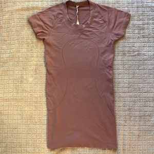 Lululemon swiftly tech short sleeve